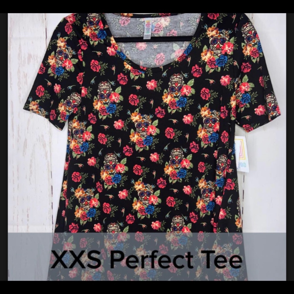 Xxs Perfect T with Sugar Skulls! NWT RUNS BIG!